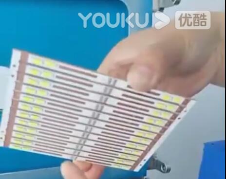 雙面板焊接放件過程